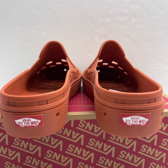 Vans Slip-On Mule Trk
Burnt Ochre
VN0005V8GWP Orange Slip-On Shoes Sneakers - Picture 8 of 16